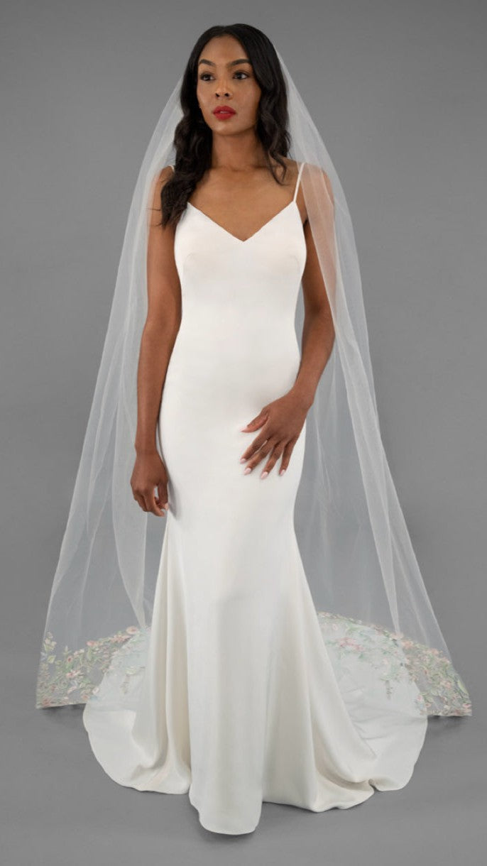 AVL0162ZZ1 Coloured Floral Lace Veil