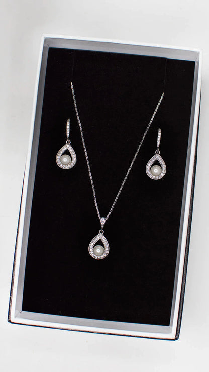 Lucy Necklace and Earring Set